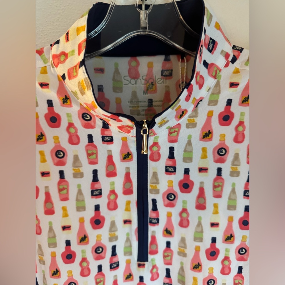NWT SanSoleil Vineyard Wine Bottle Print Solcool 1/4 Zip Pullover Top - Picture 6 of 9